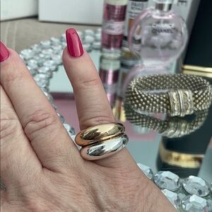 ✨Goldtone and Silvertone Chunky Statement Ring Size 6-6.5✨Preloved
